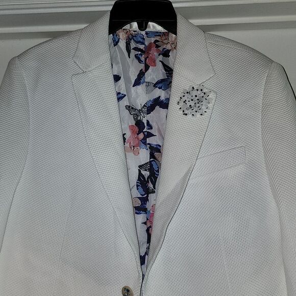 Tailored Recreation Premium   - Picture 1 of 10